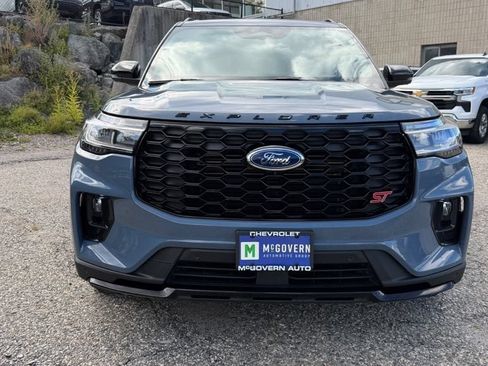 Used 2025 Ford Explorer ST AWD/4WD image 9