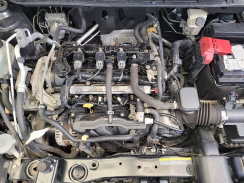 Used 2019 Nissan Kicks SV FWD image 30