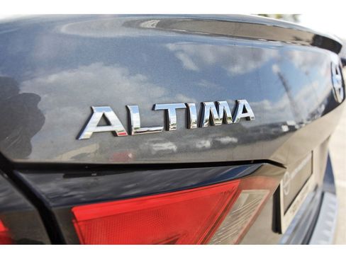 Used 2022 Nissan Altima 2.5 SV image 25