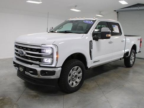 Used 2024 Ford F250 King Ranch w/ Chrome Package image 4