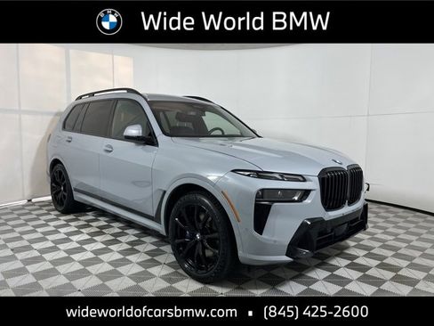 Used 2024 BMW X7 xDrive40i w/ M Sport Package image 1