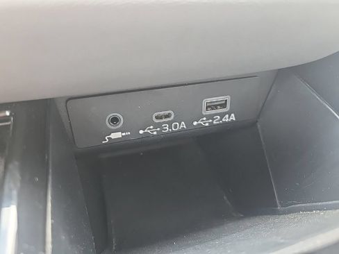 Used 2023 Subaru Outback Premium AWD/4WD image 57