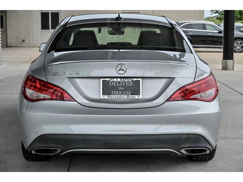 Used 2018 Mercedes-Benz CLA 250 image 7