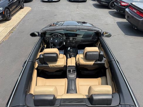 Used 2013 BMW M3 Convertible w/ Premium Pkg RWD image 18