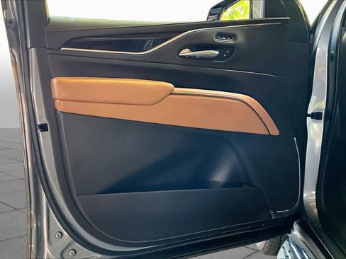 Used 2021 Cadillac Escalade Premium Luxury w/ LPO, Illumination Package RWD image 21