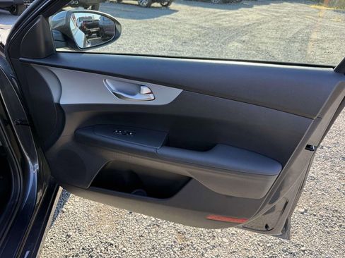 Used 2023 Kia Forte LXS image 15