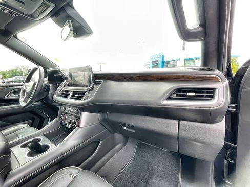 Used 2023 Chevrolet Suburban Premier AWD/4WD image 29