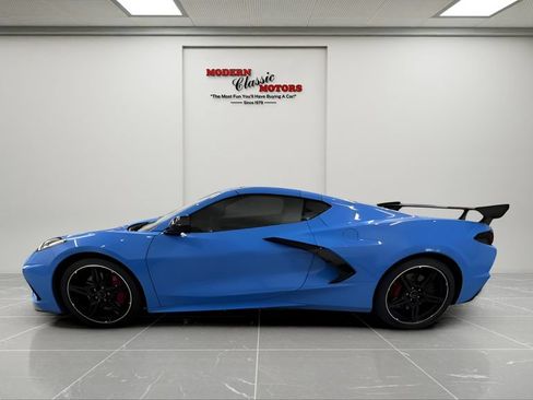 Used 2022 Chevrolet Corvette Stingray Premium Cpe w/ Z51 Performance Package RWD image 4