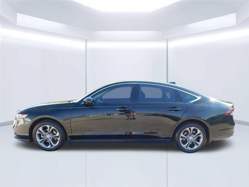 Used 2023 Honda Accord EX image 6
