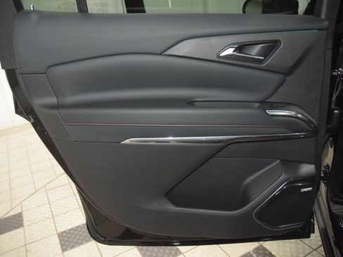 New 2026 Chevrolet Traverse RS w/ LPO, Floor Liner Package AWD/4WD image 46