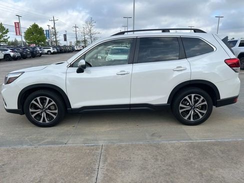 Used 2020 Subaru Forester Limited w/ Popular Package #3 image 5