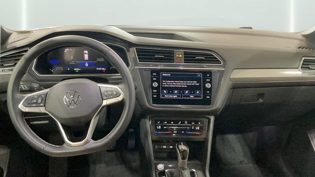 Certified 2024 Volkswagen Tiguan SE AWD/4WD image 12