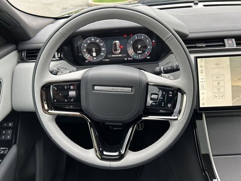 New 2026 Land Rover Range Rover Velar Dynamic SE image 24