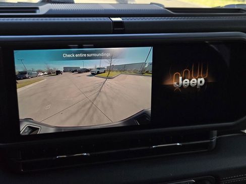 New 2026 Jeep Gladiator Sport AWD/4WD image 19