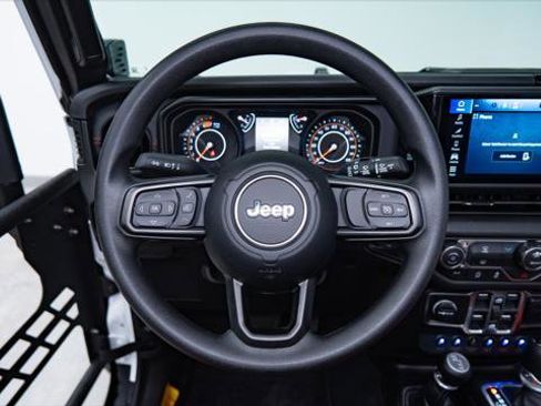 Used 2026 Jeep Wrangler Unlimited Sport image 21