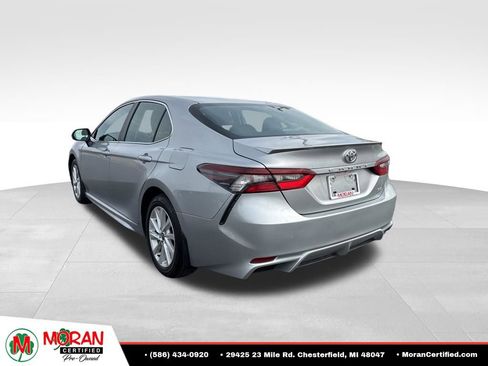 Used 2024 Toyota Camry SE FWD image 3