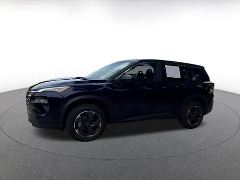 Used 2025 Nissan Rogue SV FWD image 8