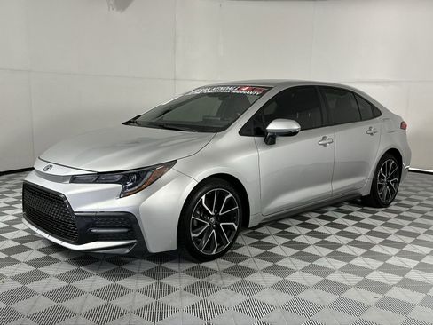 Used 2022 Toyota Corolla SE w/ Carpet Mat Package (TMS) FWD image 4