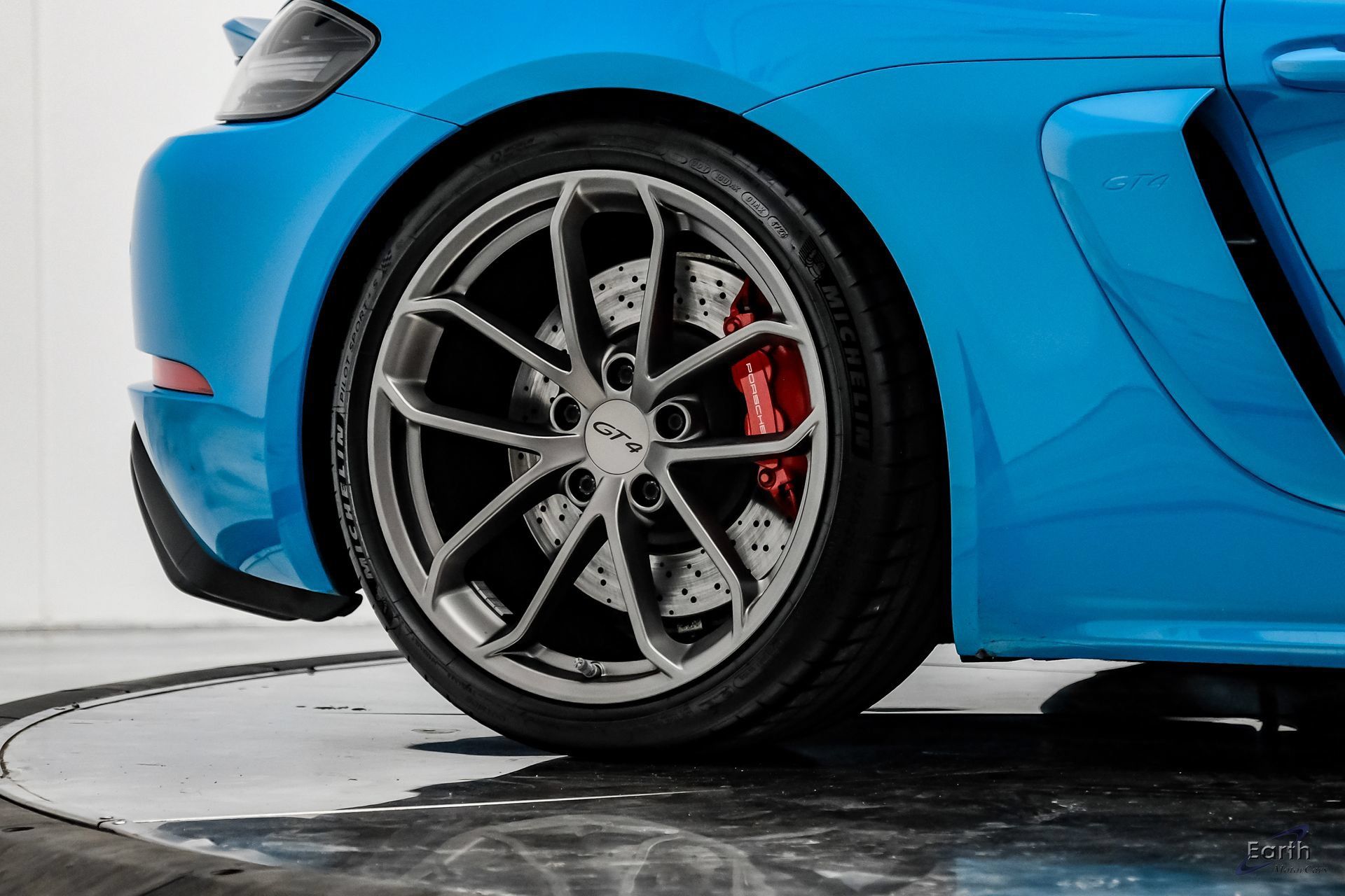 Used 2020 Porsche 718 Cayman GT4 RWD image 94