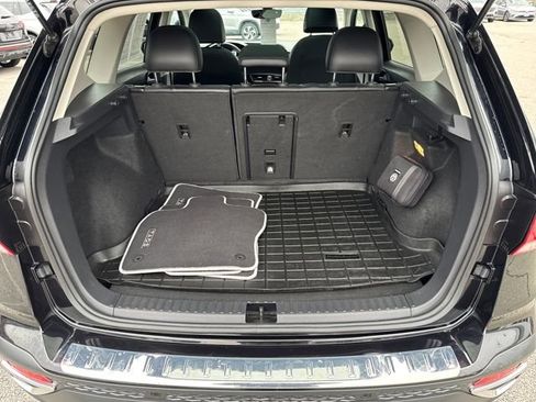 Certified 2023 Volkswagen Taos SEL image 33