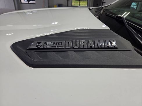 Used 2022 Chevrolet Silverado 2500 LTZ AWD/4WD image 32