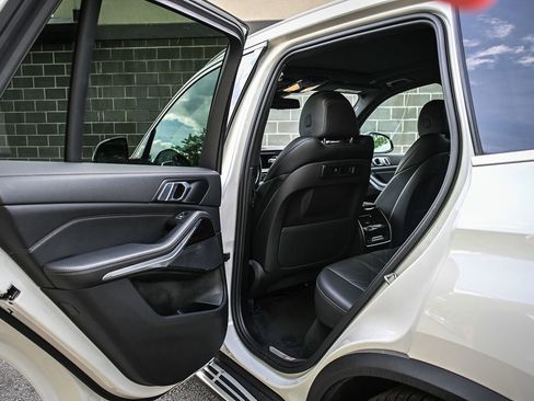 Used 2023 BMW X5 xDrive45e AWD/4WD image 12