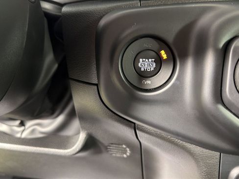 Used 2022 Jeep Wrangler Unlimited Sahara w/ Cold Weather Group AWD/4WD image 29