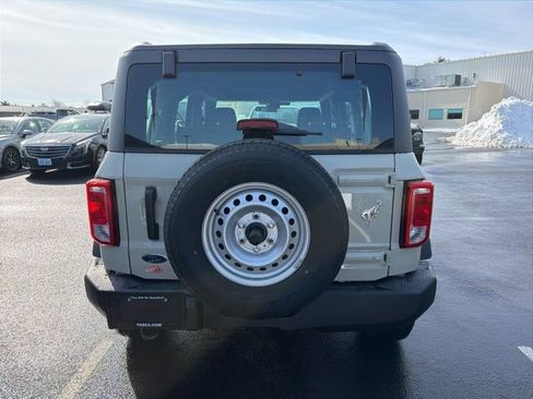 New 2025 Ford Bronco Base image 6