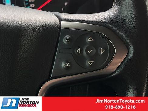Used 2018 Chevrolet Silverado 1500 LT w/ Texas Edition AWD/4WD image 29