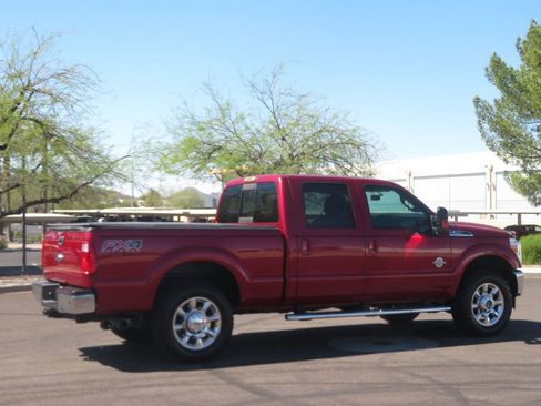 Used 2015 Ford F250 Lariat w/ Lariat Interior Package AWD/4WD image 6