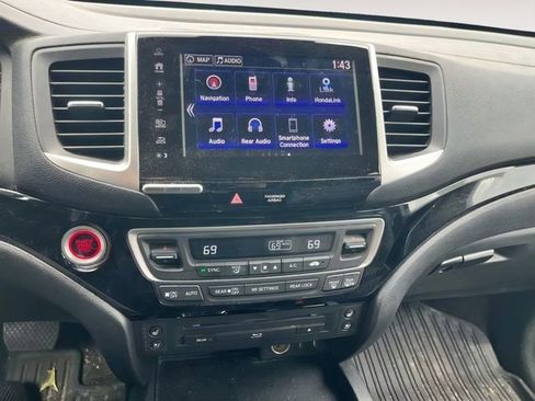 Used 2018 Honda Pilot Elite image 20