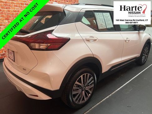 Used 2024 Nissan Kicks SR image 4