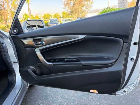 Used 2017 Honda Accord Touring image 22