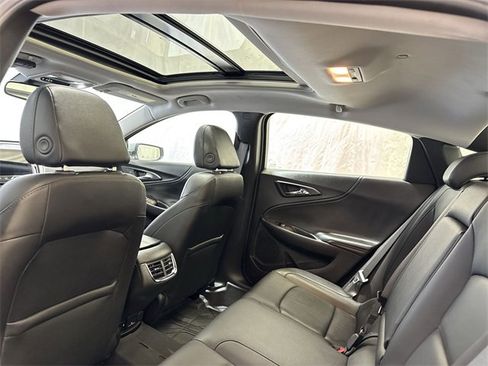 Used 2025 Chevrolet Malibu LT w/ Sport Edition image 14