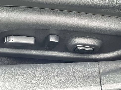 Used 2016 Nissan Altima 3.5 SL w/ 3.5 Technology Package FWD image 19