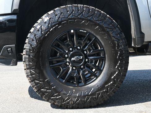 Used 2026 Chevrolet Silverado 2500 ZR2 w/ LPO, Dark Essentials Package image 25