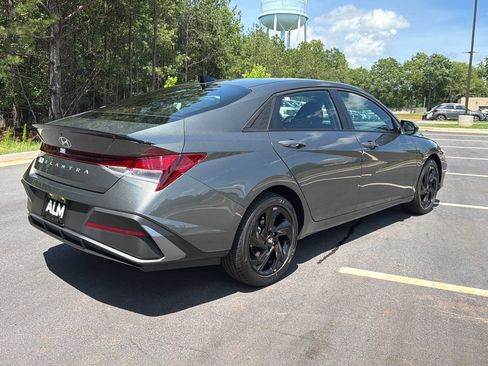 New 2026 Hyundai Elantra Sport FWD image 6