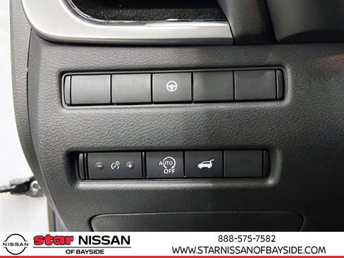 Used 2023 Nissan Rogue SL image 21