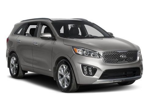 Used 2017 Kia Sorento SX image 9