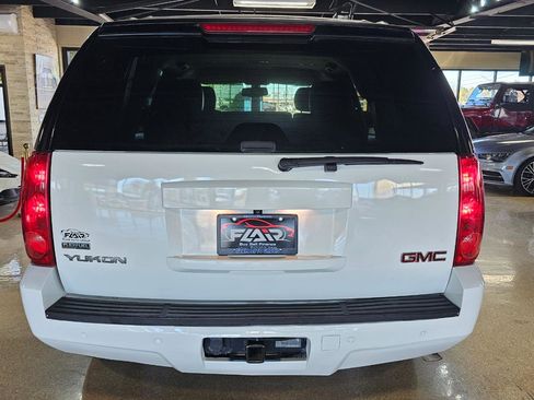 Used 2012 GMC Yukon SLT w/ SLT-2 Equipment Package image 6