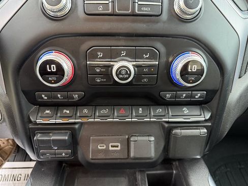 Used 2020 GMC Sierra 1500 SLT AWD/4WD image 20