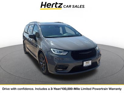 Used 2025 Chrysler Pacifica Limited