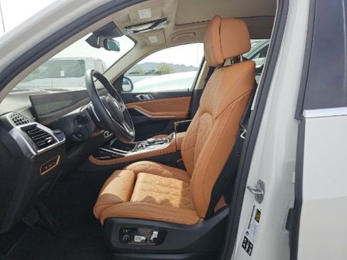 Used 2025 BMW X7 xDrive40i AWD/4WD image 7