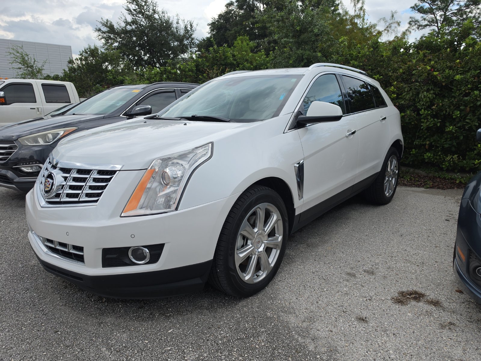 Used 2015 Cadillac SRX Premium FWD image 7