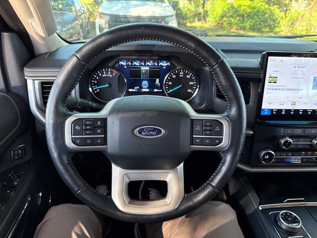 Used 2023 Ford Expedition XLT RWD image 27