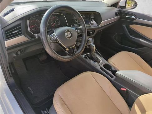 Used 2019 Volkswagen Jetta SE image 8