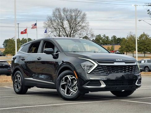 Used 2025 Kia Sportage LX image 20