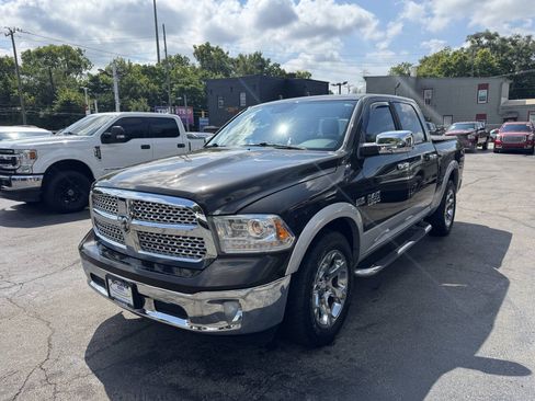 Used 2014 RAM 1500 Laramie w/ Convenience Group AWD/4WD image 4