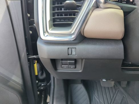 Used 2025 GMC Canyon Denali w/ LPO, Denali Black Edition AWD/4WD image 20