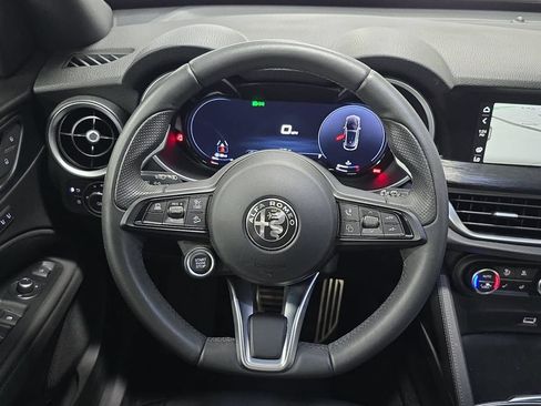 Used 2024 Alfa Romeo Stelvio Sprint RWD image 13